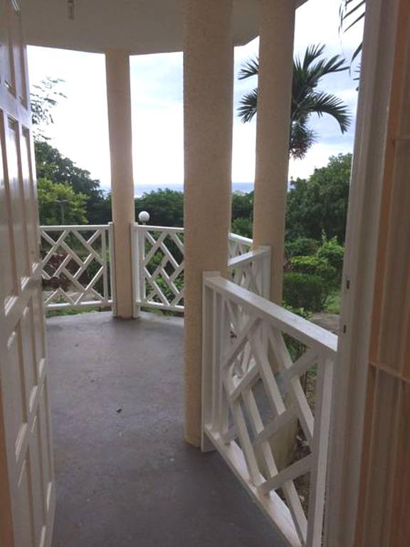 Sky Castles Apt J3 Ocho Rios Exterior photo